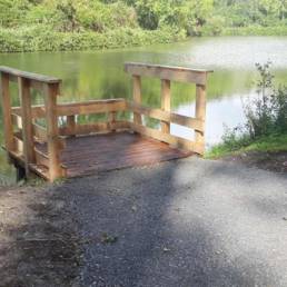 Ponton PMR Étang de pêche de Fort Vallière à Coudekerque Village dans le Nord