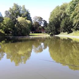 Etang de pêche du Parc de la Tour des Dames à Douai dans le Nord