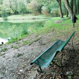 étang de pêche du parc de l'Aunelle à Quievrechain dans le Nord
