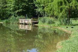 étang de pêche du parc de l'Aunelle à Quievrechain dans le Nord