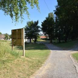 étang de pêche du parc de l'Aunelle à Quievrechain dans le Nord